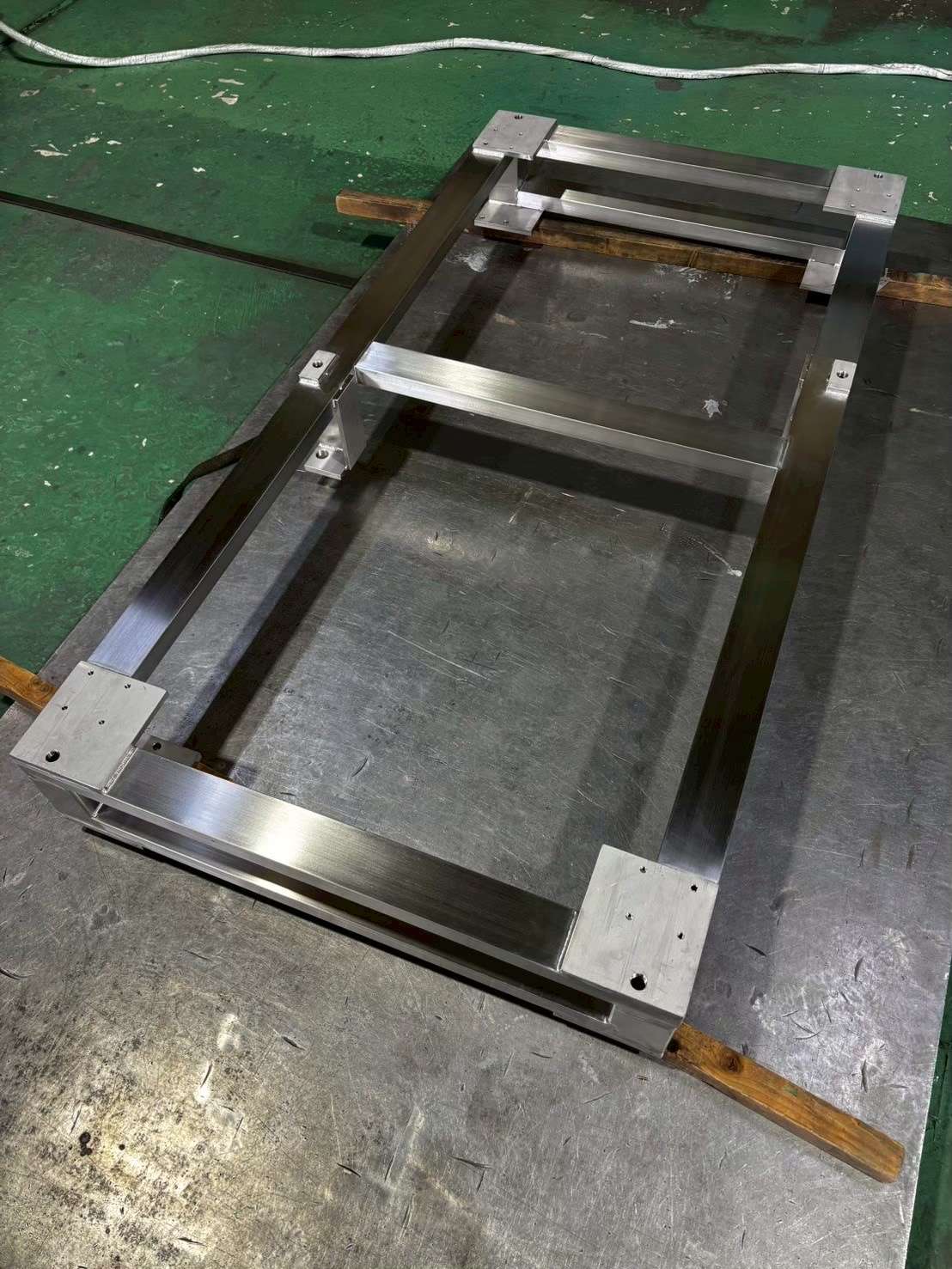 SUS 架台 TIG溶接｜大阪府大東市加工屋様